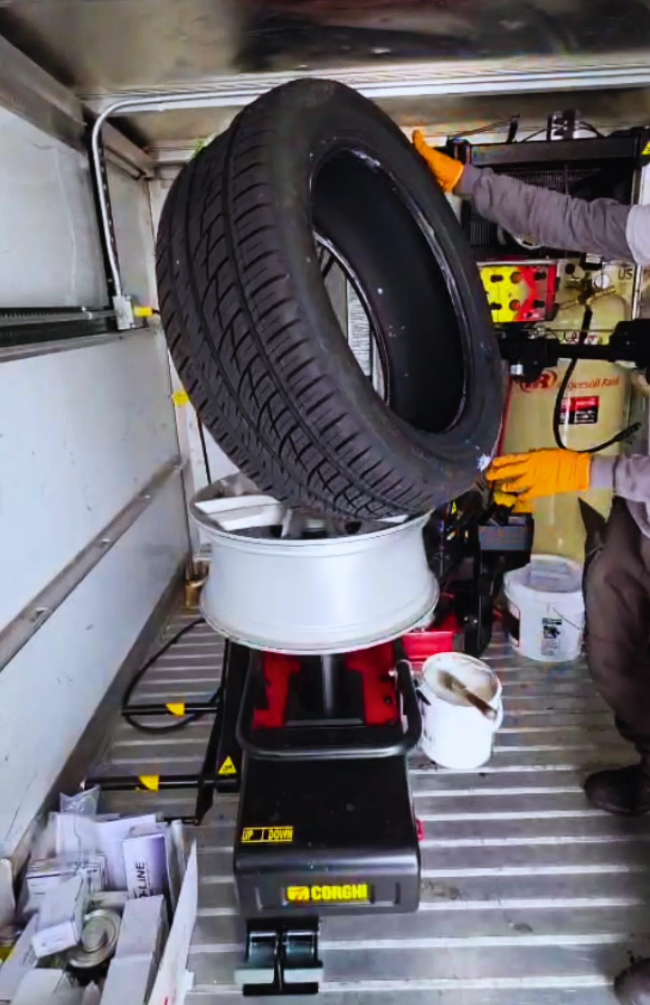 roadside emergency service for tires miami